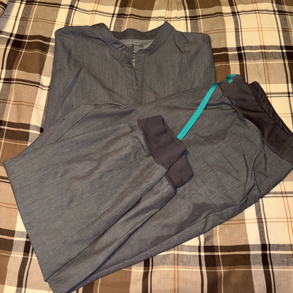 Figs scrubs